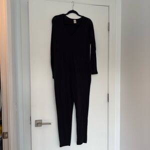 Smash & Tess long sleeved romper black sz M